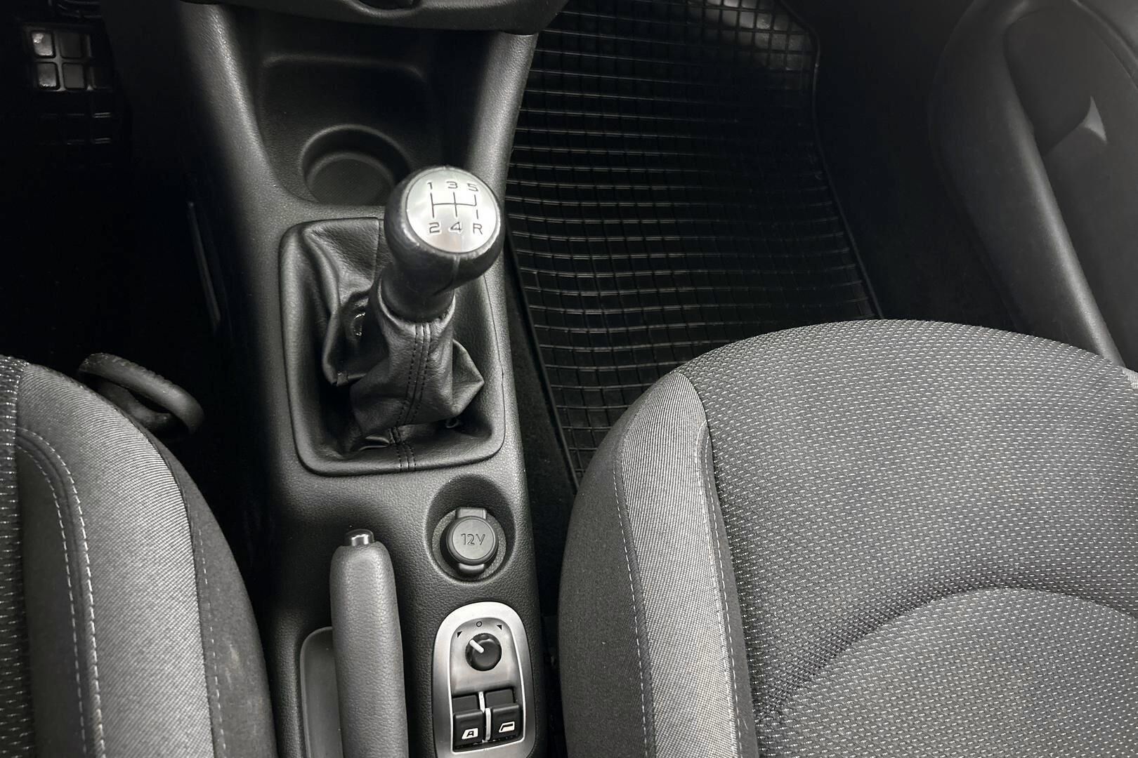 Peugeot 206+ iso kuva 15