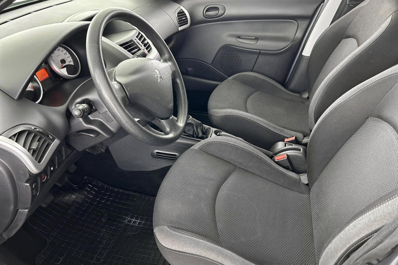 Peugeot 206+ iso kuva 8