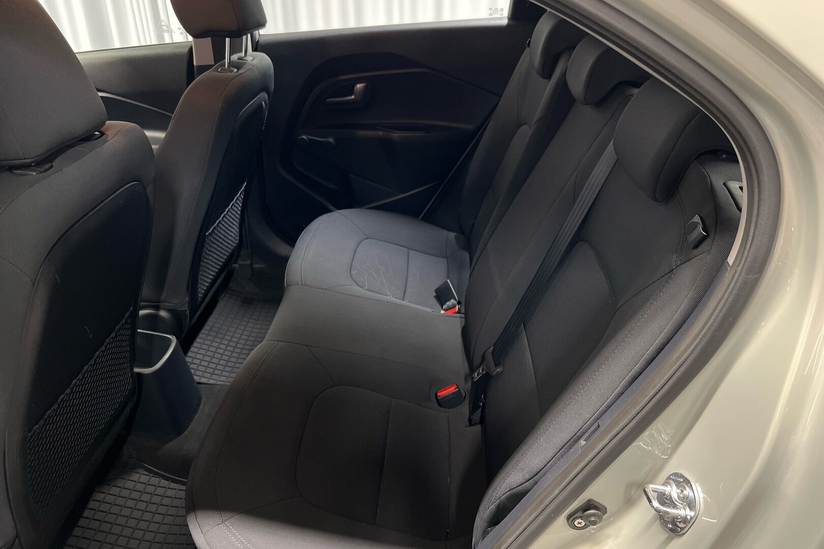 Kia Rio iso kuva 8