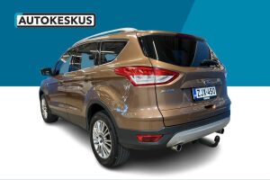 Ford Kuga esikatselu 7
