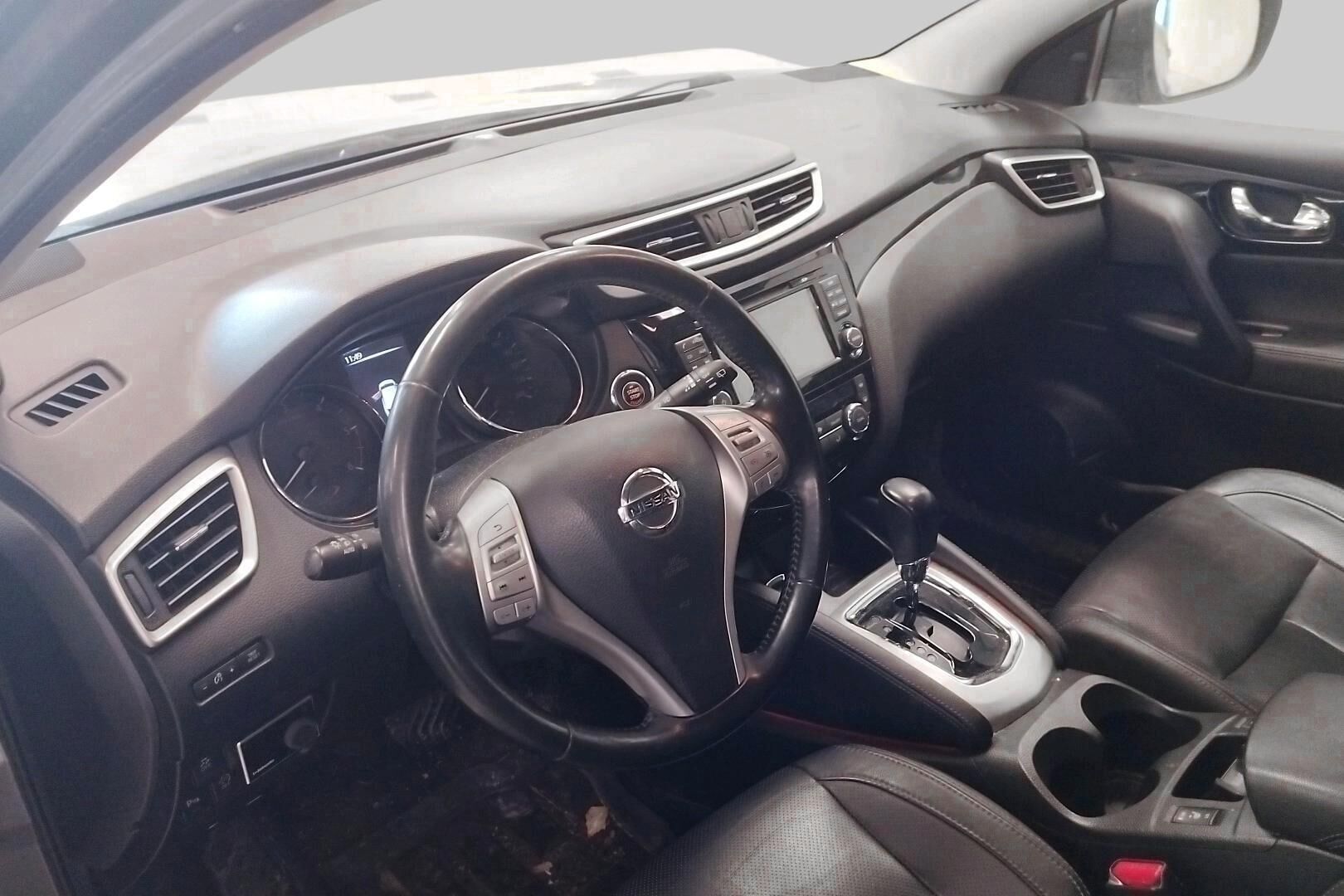 Nissan Qashqai iso kuva 1