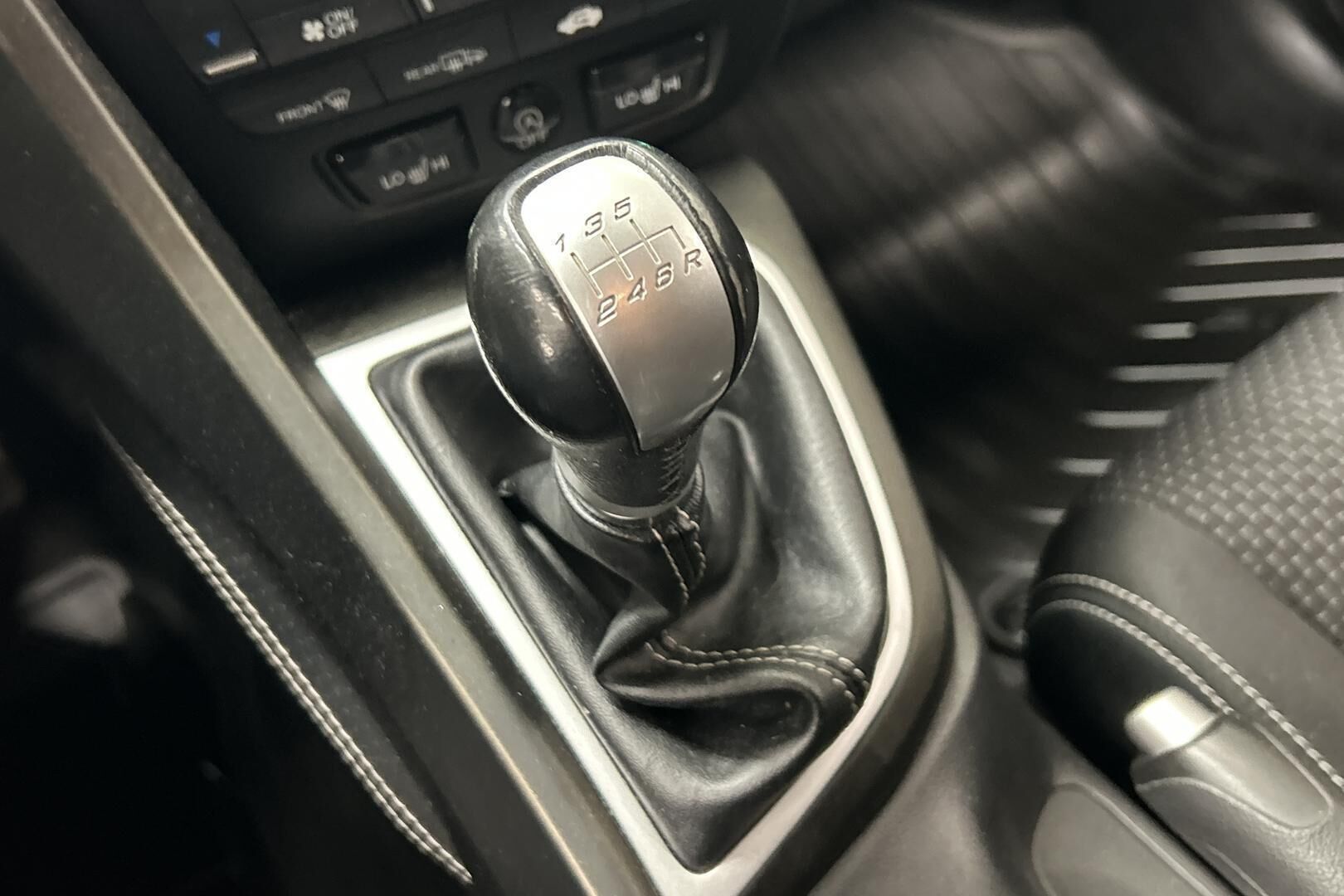 Honda Civic iso kuva 20