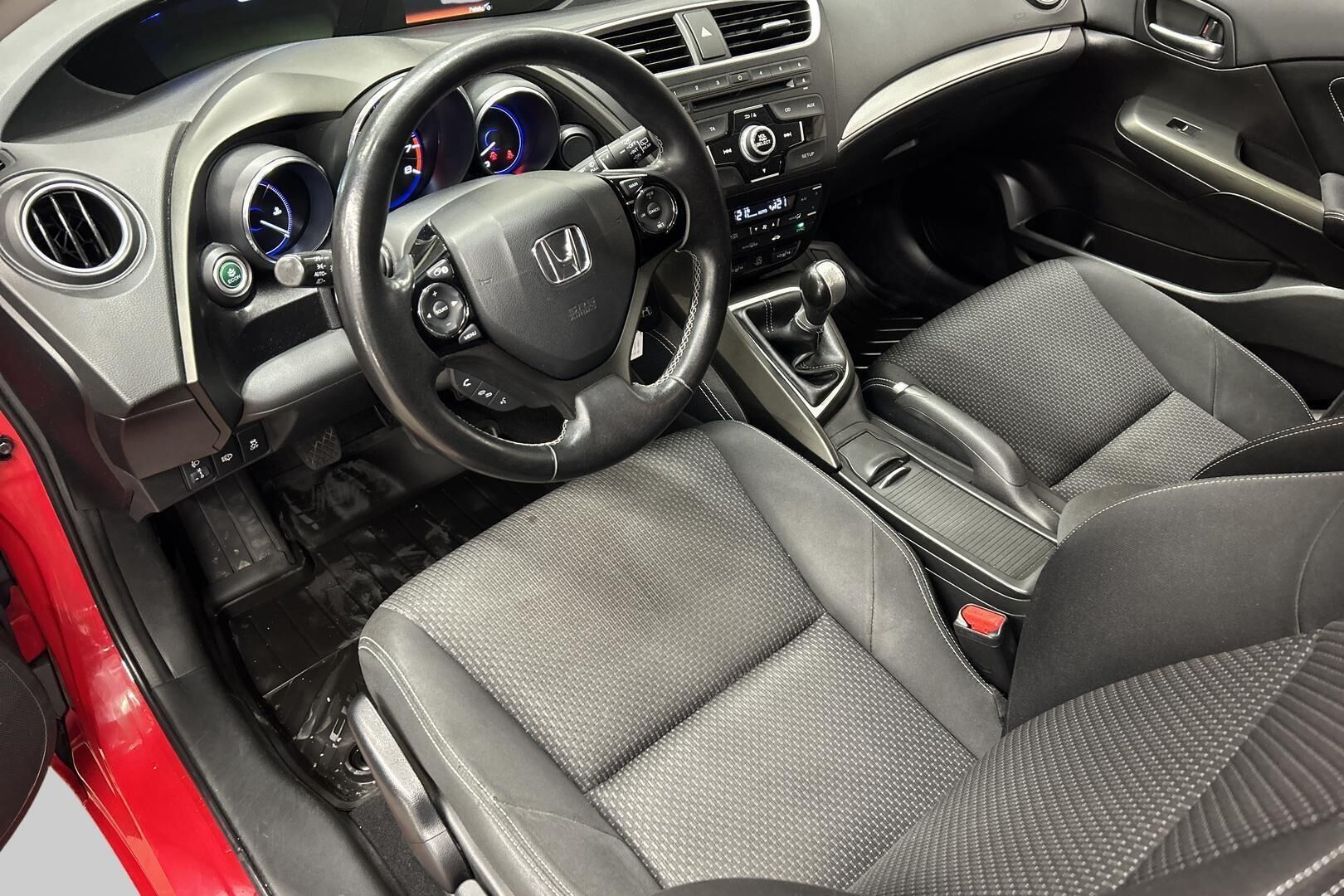 Honda Civic iso kuva 8