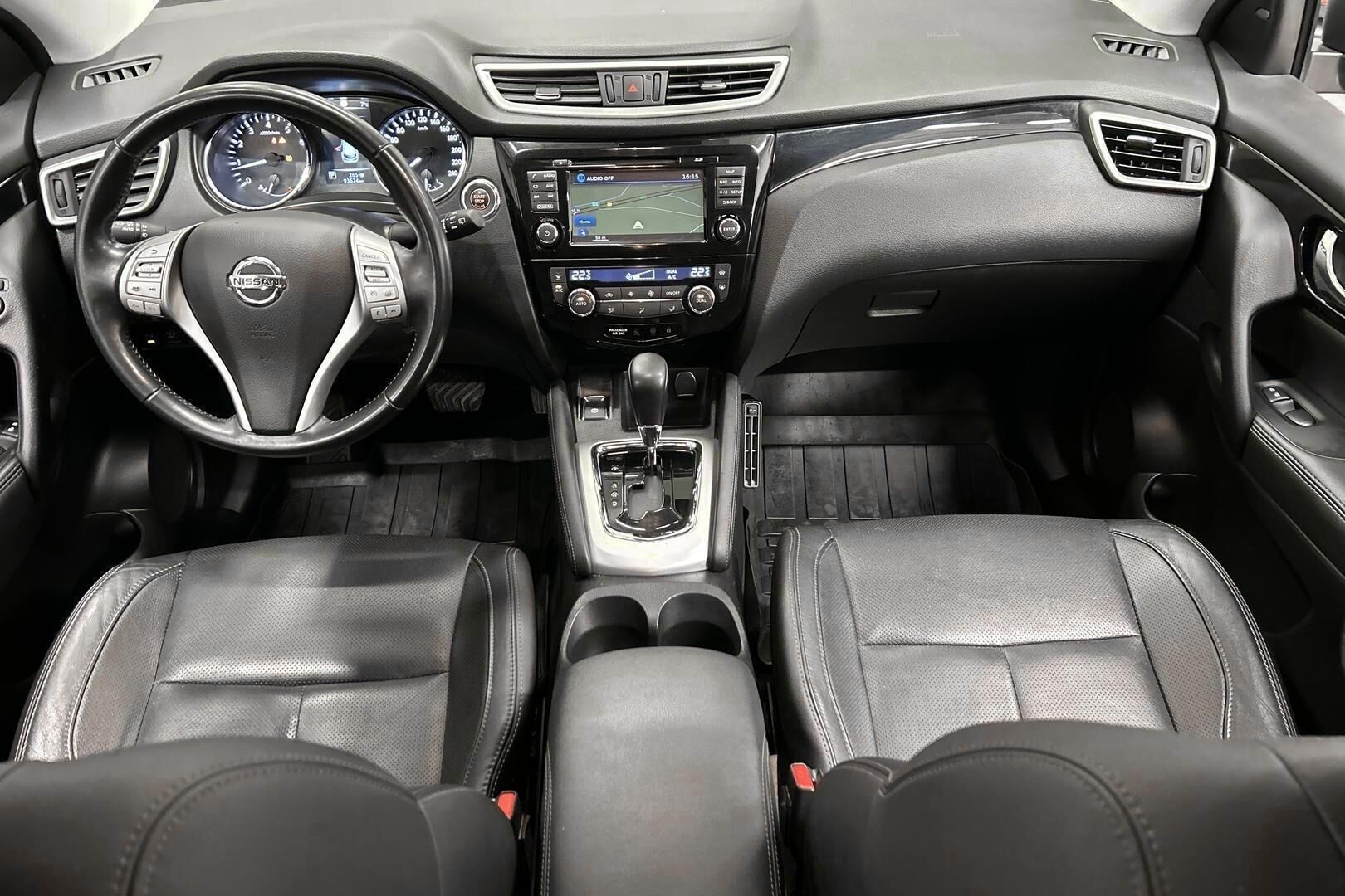 Nissan Qashqai iso kuva 11