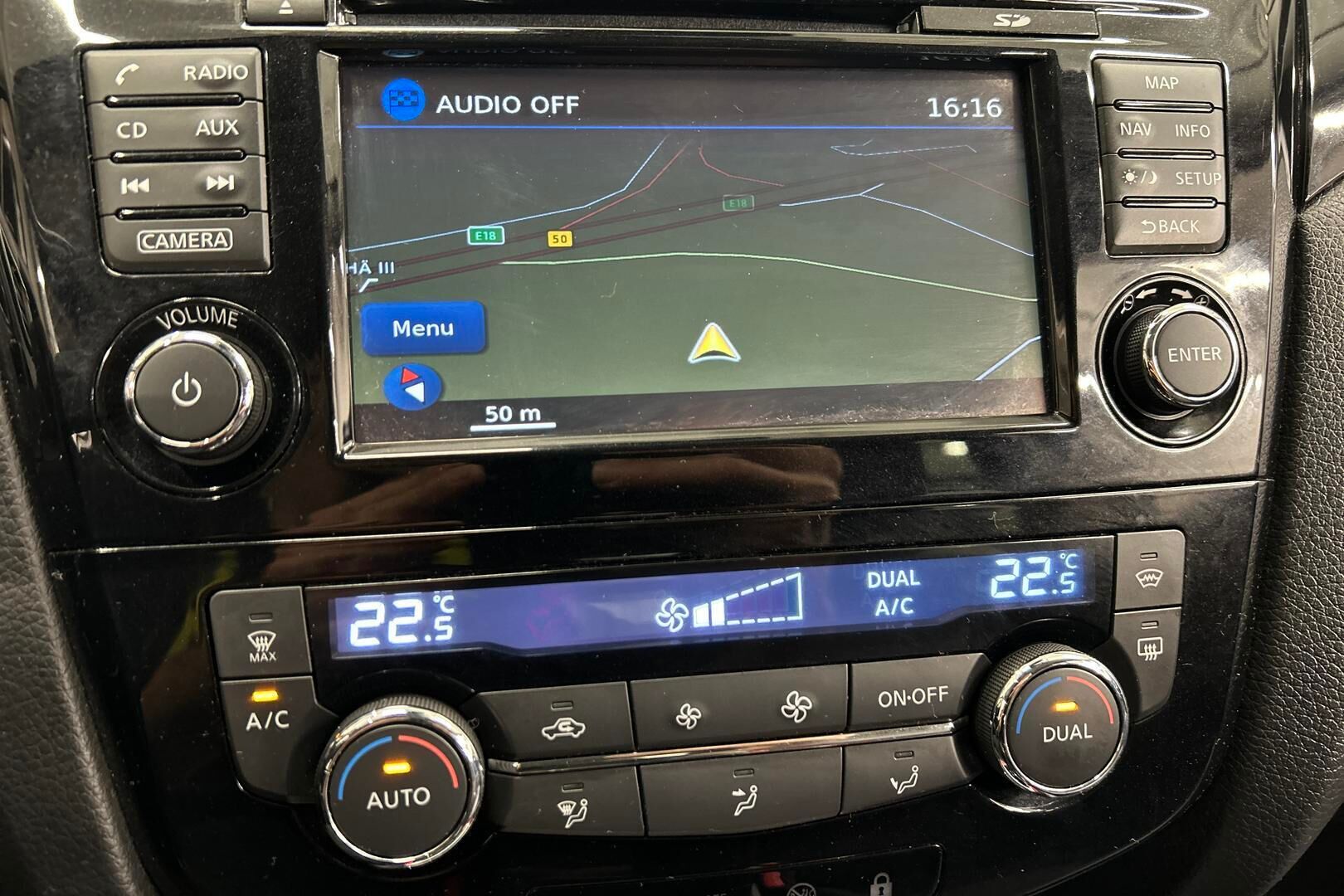 Nissan Qashqai iso kuva 15