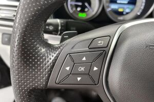 Mercedes-Benz E esikatselu 15