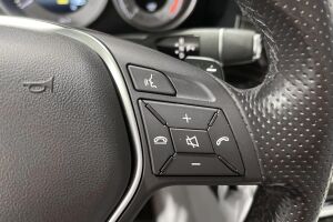 Mercedes-Benz E esikatselu 16