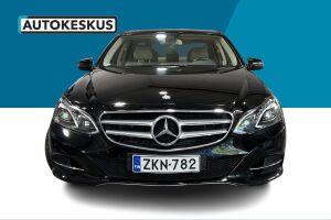 Mercedes-Benz E esikatselu 2