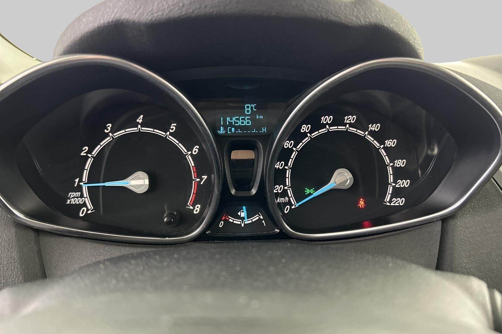 Ford Fiesta iso kuva 12
