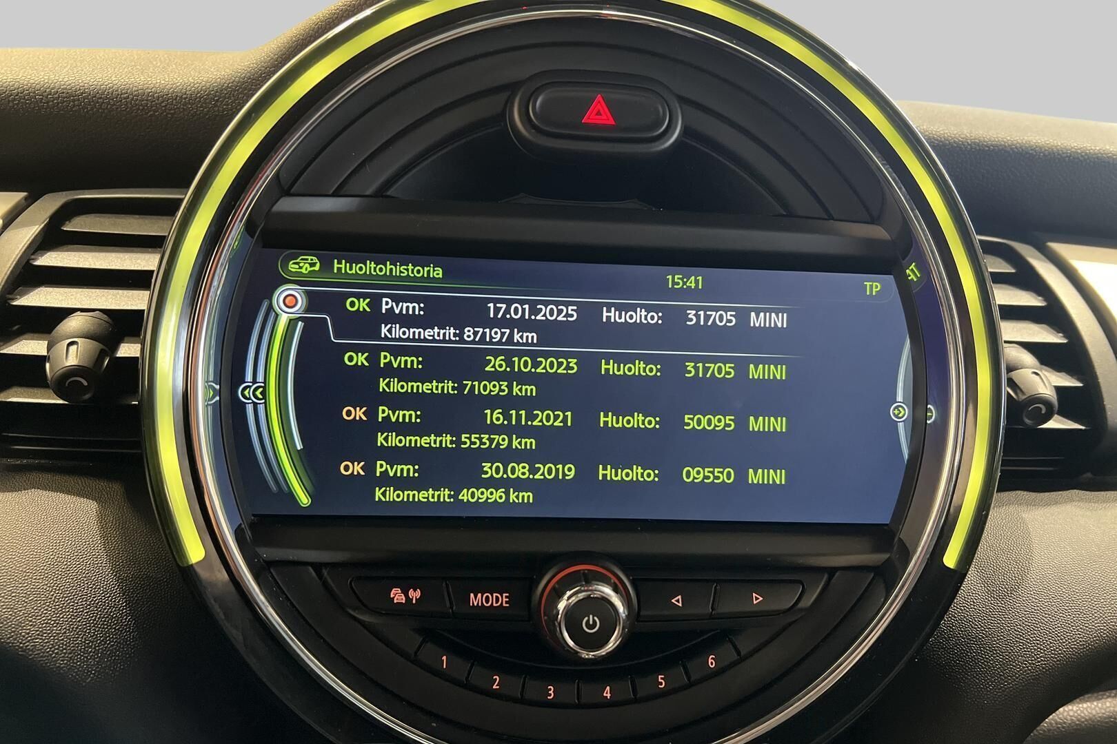 MINI Hatchback iso kuva 11