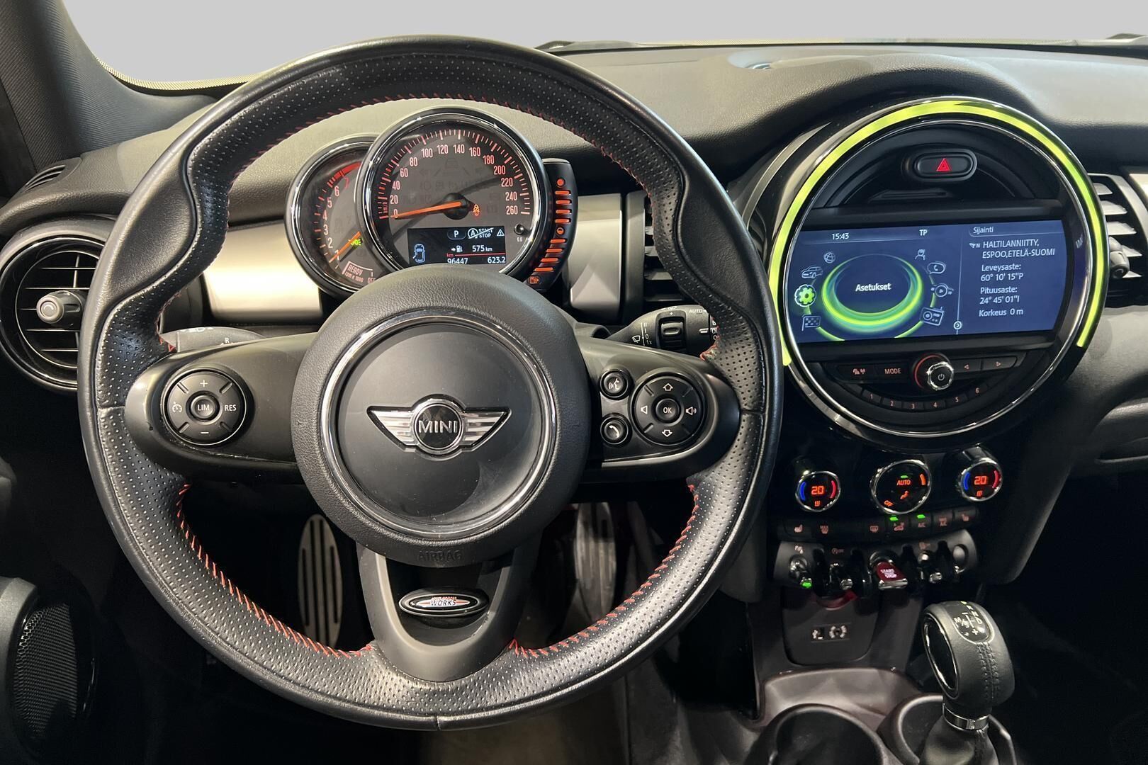 MINI Hatchback iso kuva 30