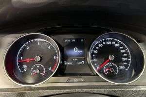 Volkswagen Golf esikatselu 10