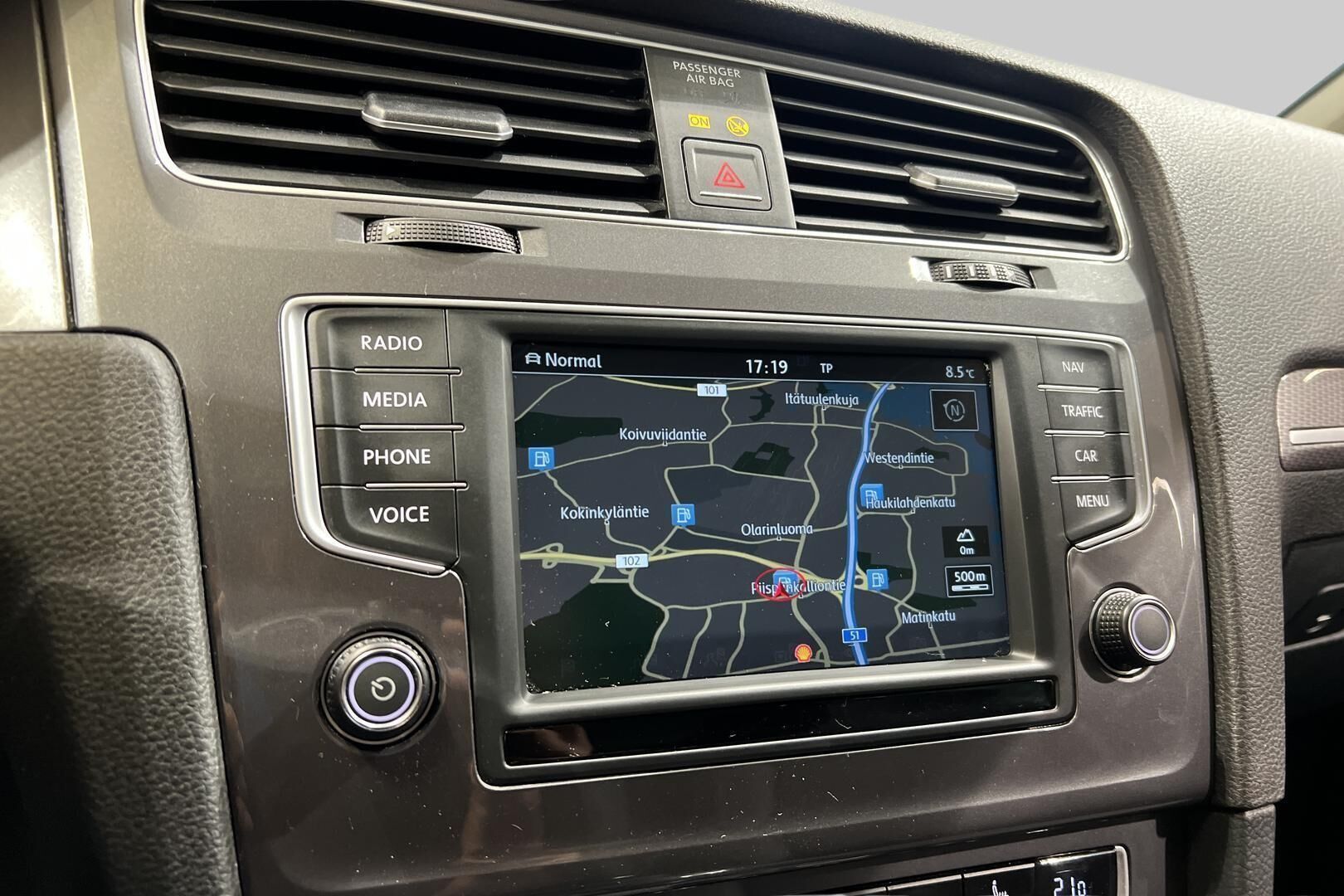 Volkswagen Golf iso kuva 11