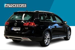 Volkswagen Golf esikatselu 4
