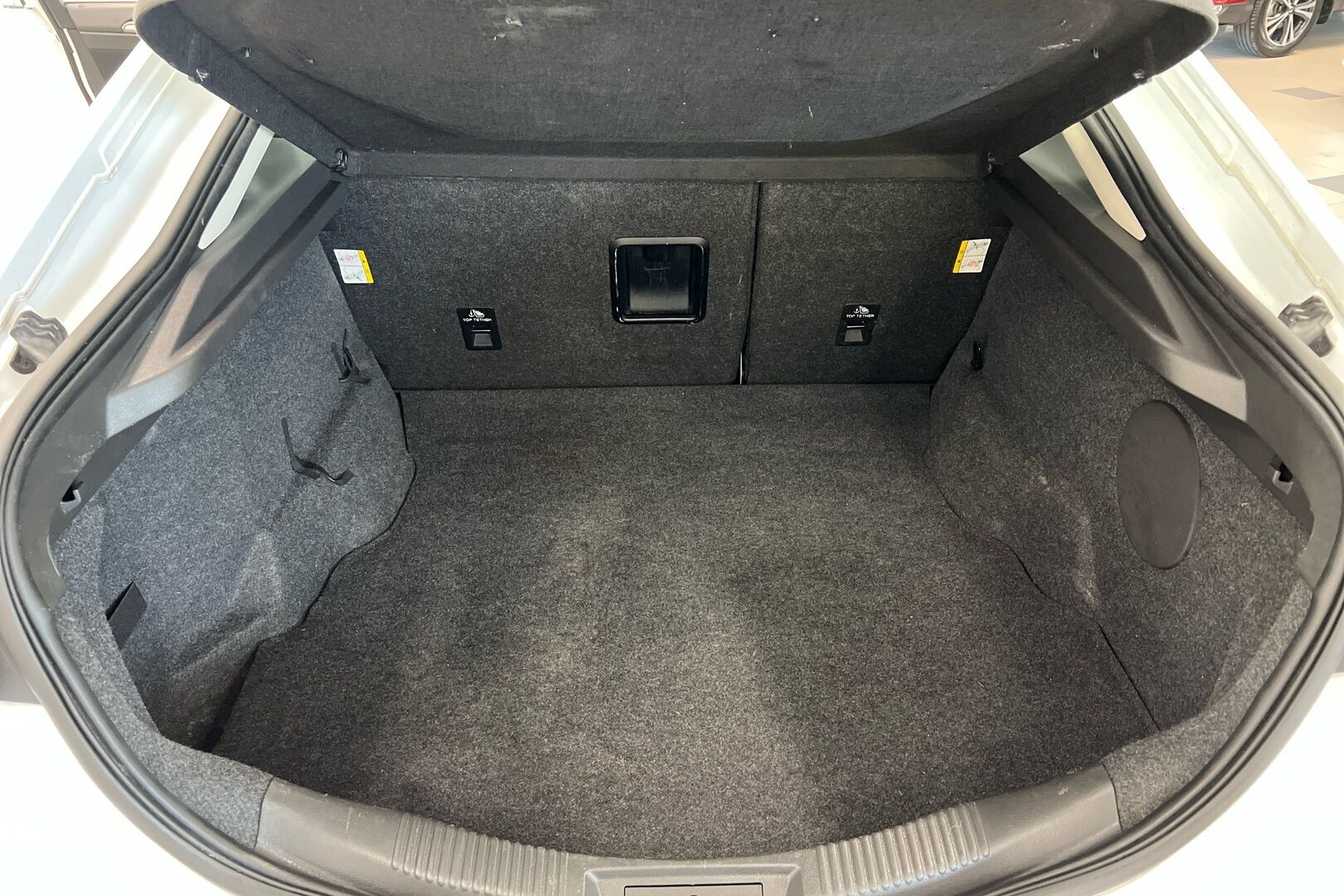 Ford Mondeo iso kuva 9