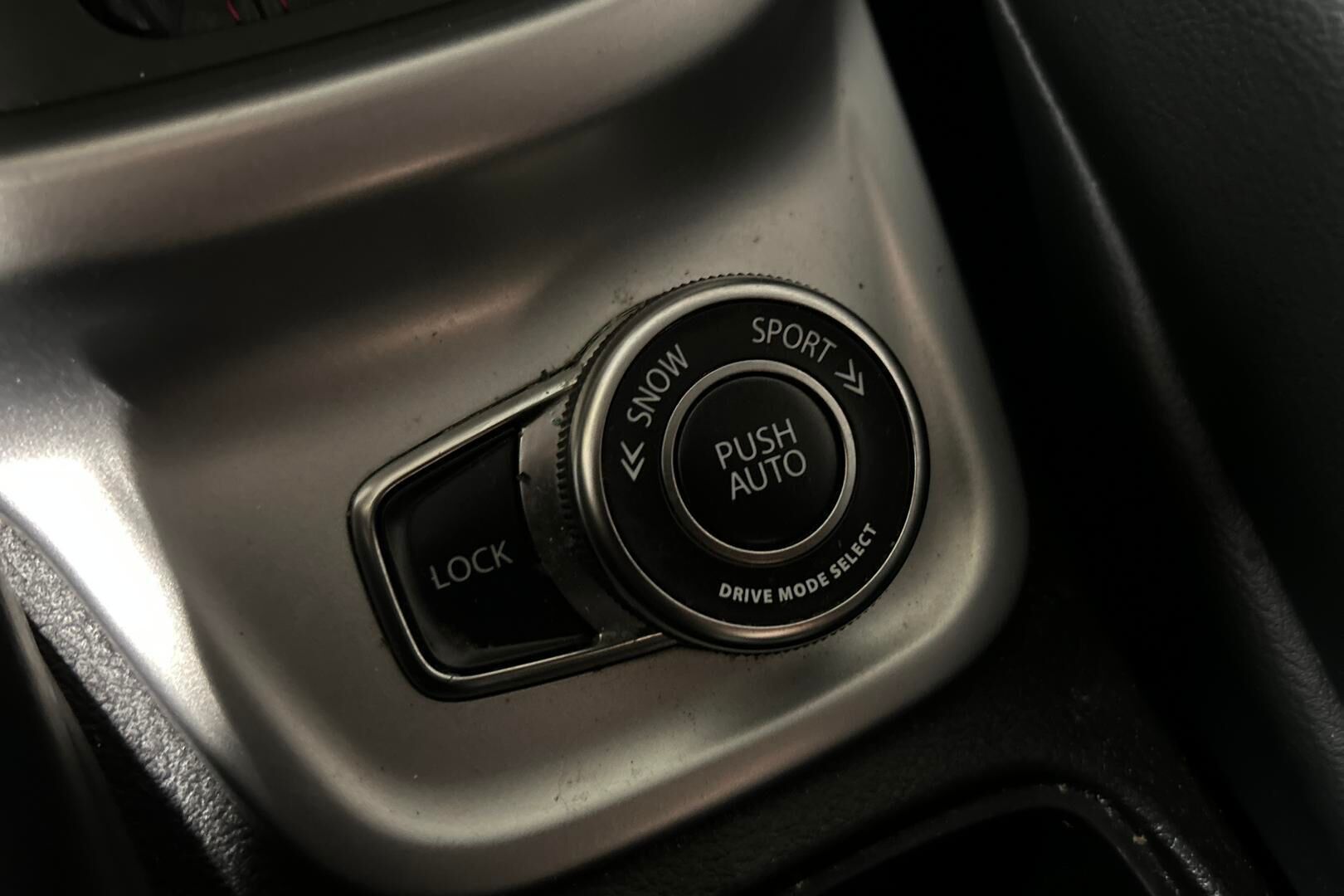 Suzuki Vitara iso kuva 22