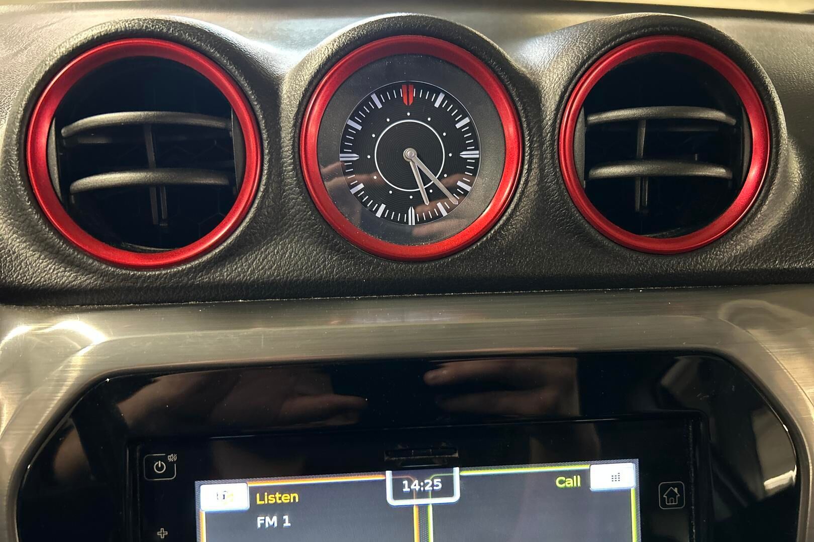 Suzuki Vitara iso kuva 26