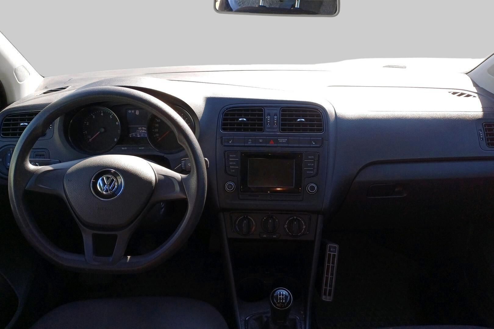 Volkswagen Polo iso kuva 2