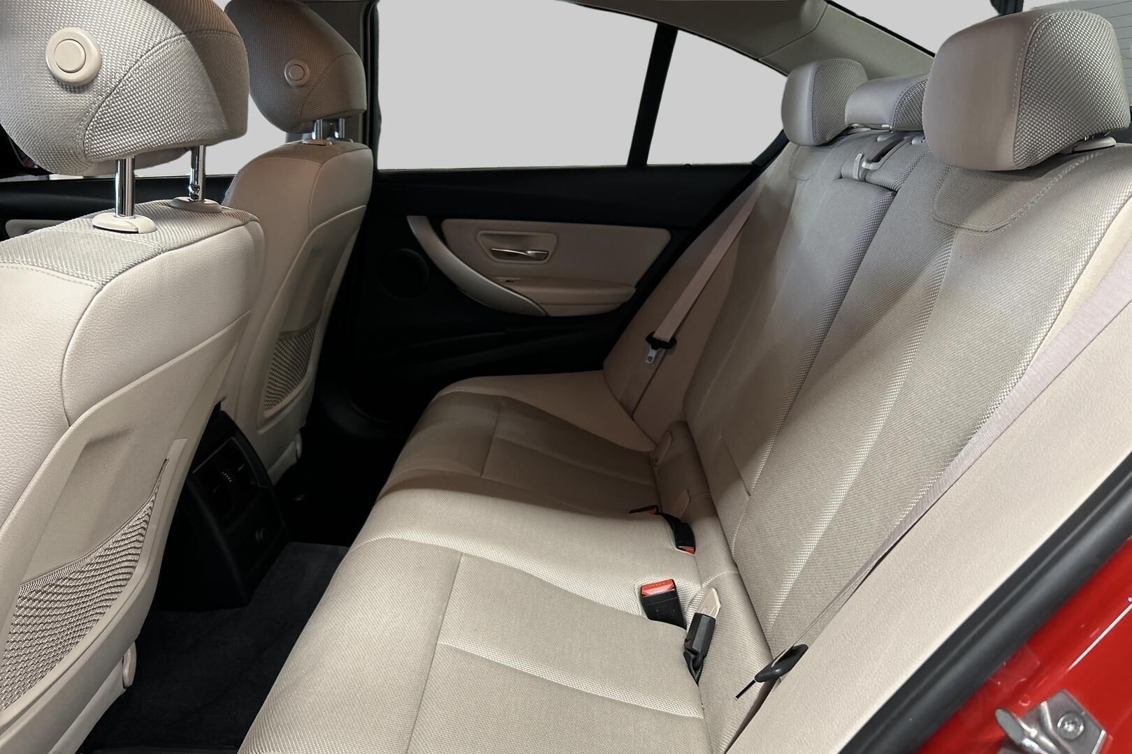 BMW 3-sarja iso kuva 9