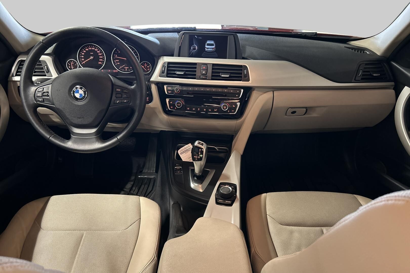 BMW 3-sarja iso kuva 10