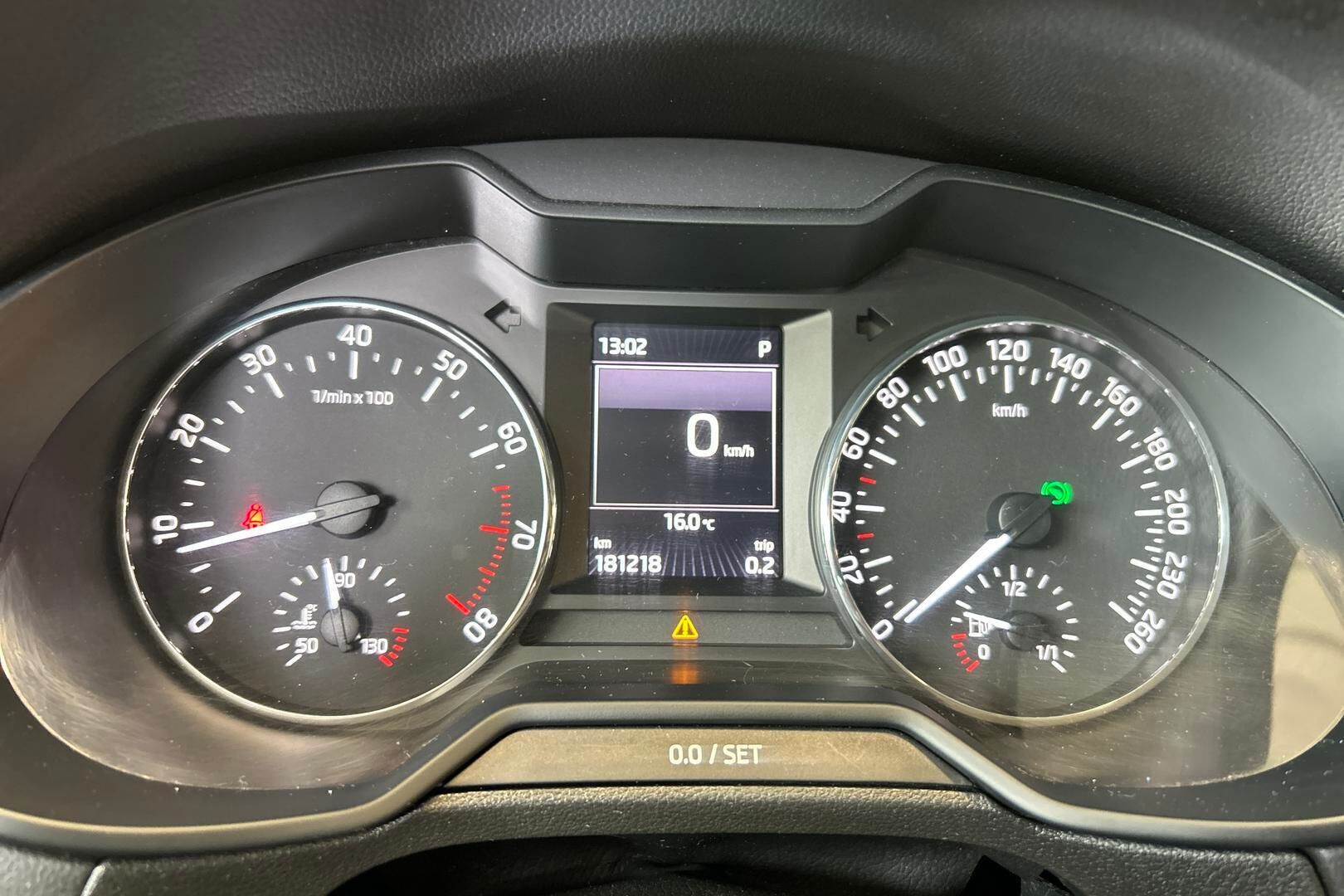 Skoda Octavia iso kuva 14