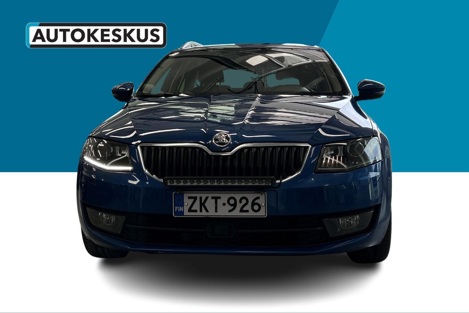Skoda Octavia iso kuva 2