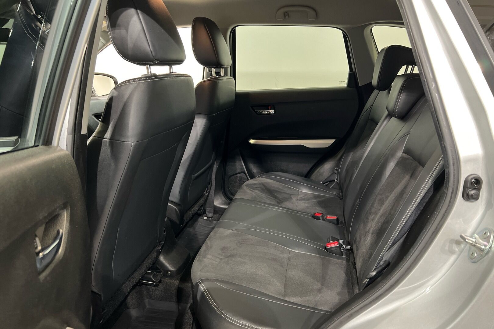 Suzuki Vitara iso kuva 12