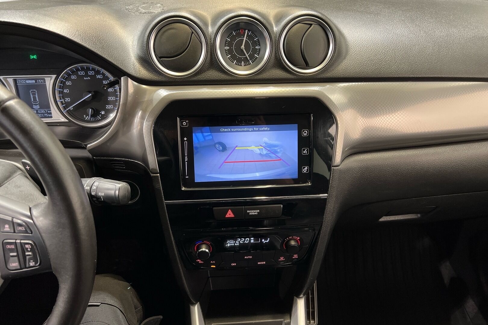 Suzuki Vitara iso kuva 15