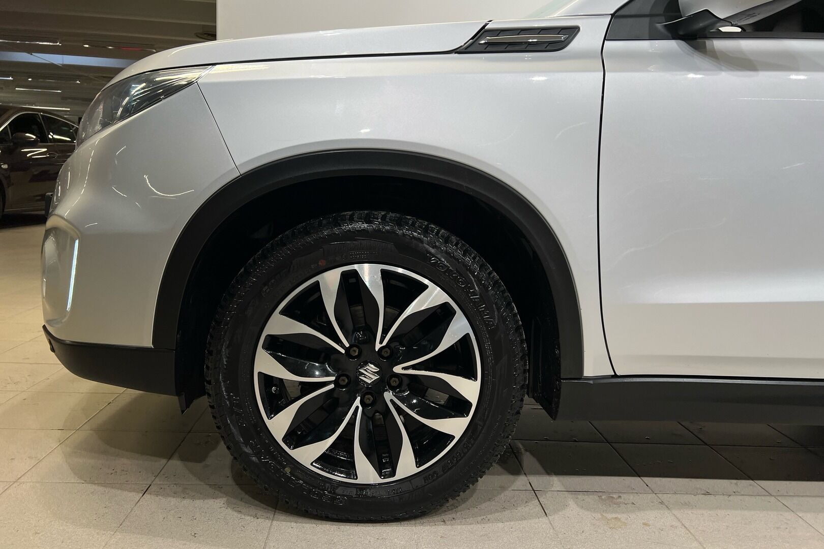 Suzuki Vitara iso kuva 7