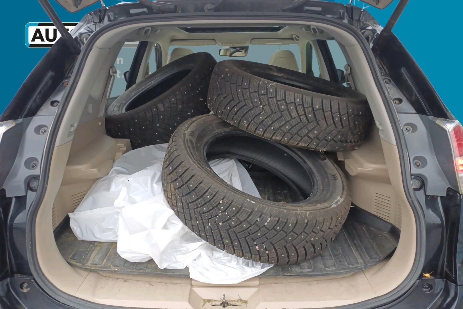 Nissan X-Trail iso kuva 30