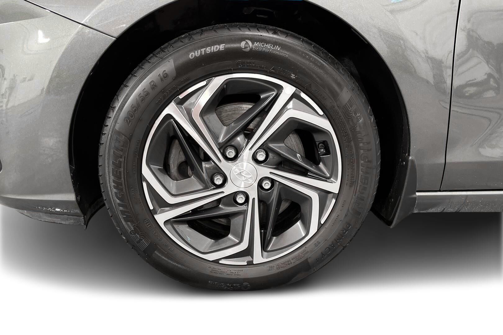 Hyundai i30 Wagon iso kuva 13