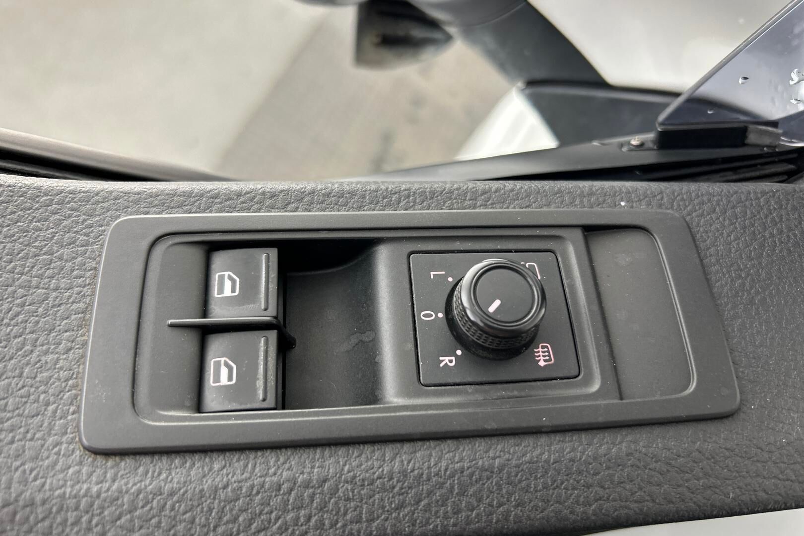 Volkswagen Transporter iso kuva 25