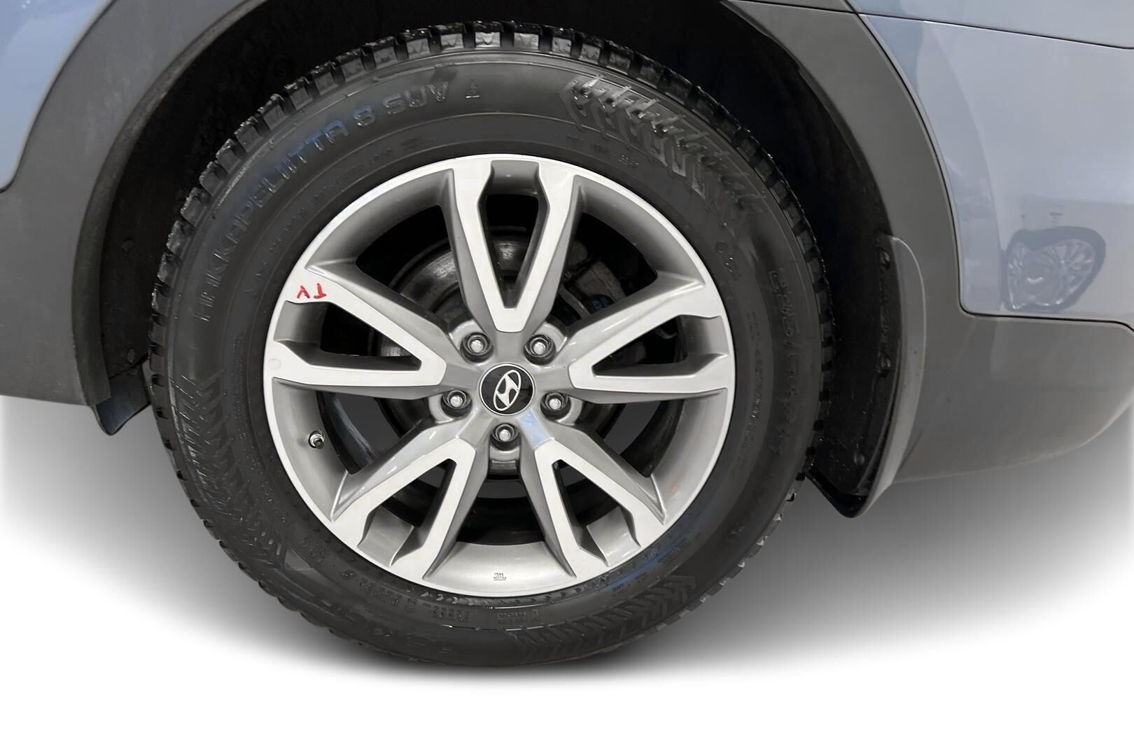 Hyundai Santa Fe iso kuva 12