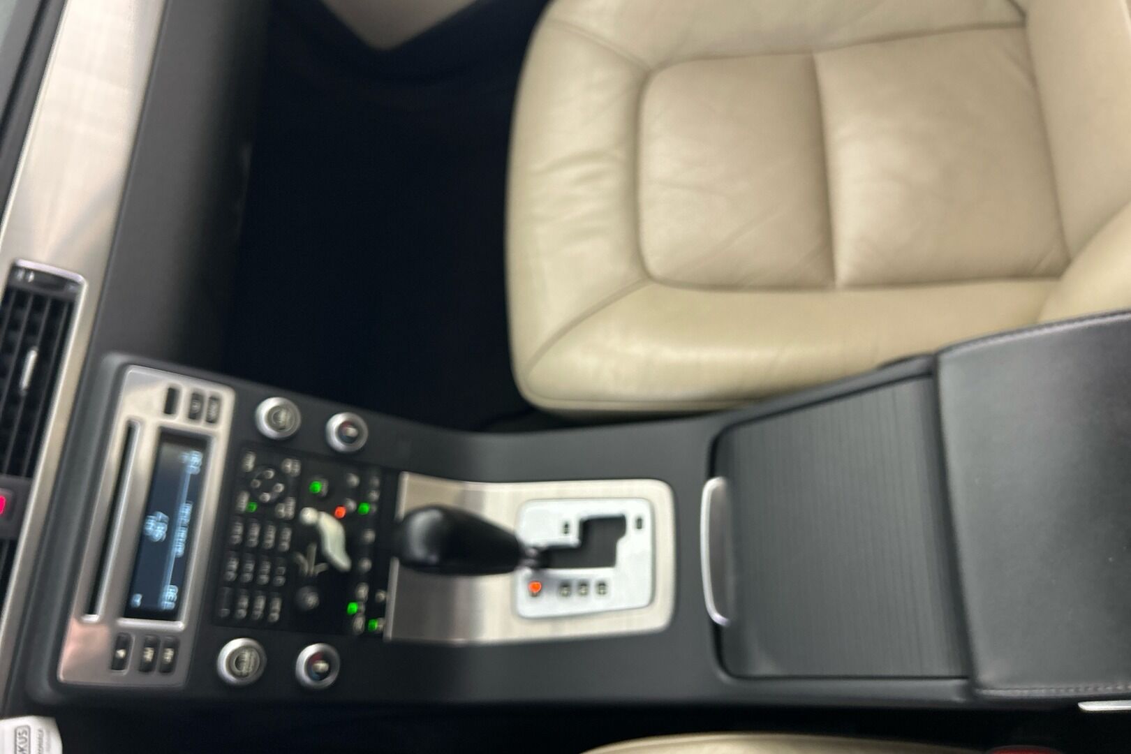 Volvo S80 iso kuva 21