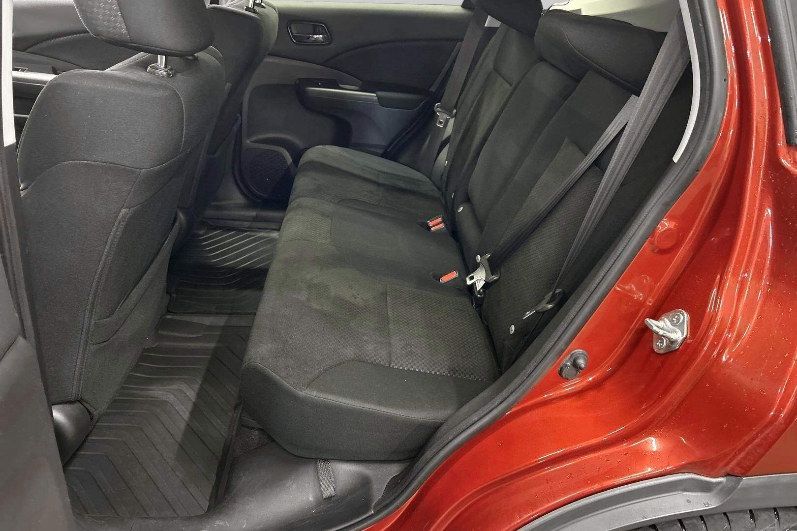 Honda CR-V iso kuva 10