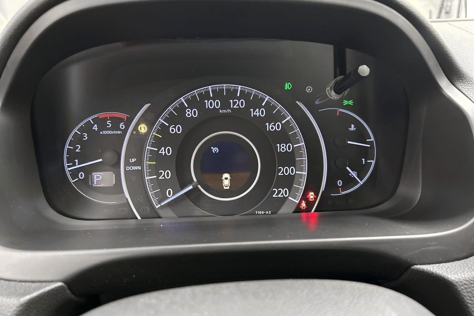 Honda CR-V iso kuva 14