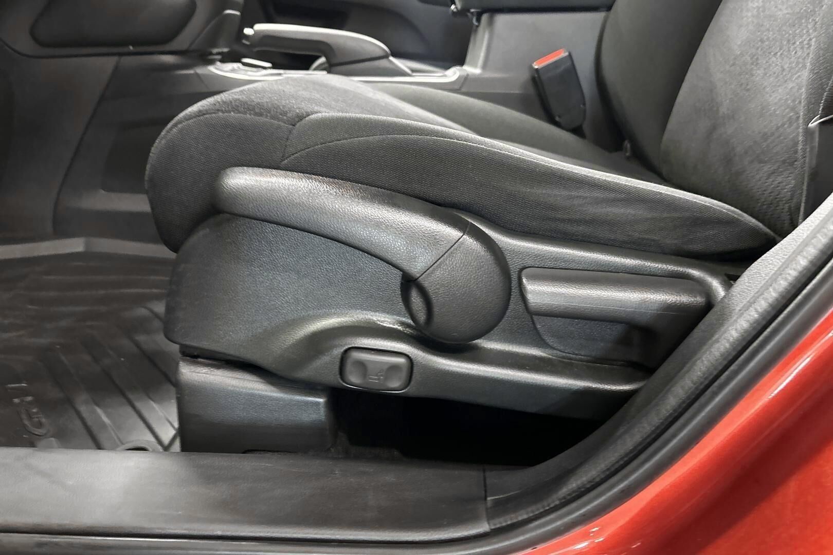Honda CR-V iso kuva 21