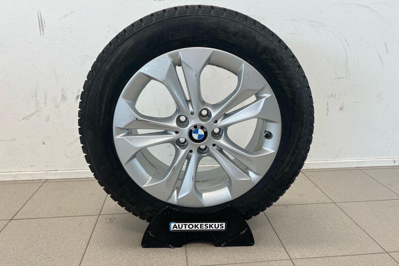 BMW X1 iso kuva 19