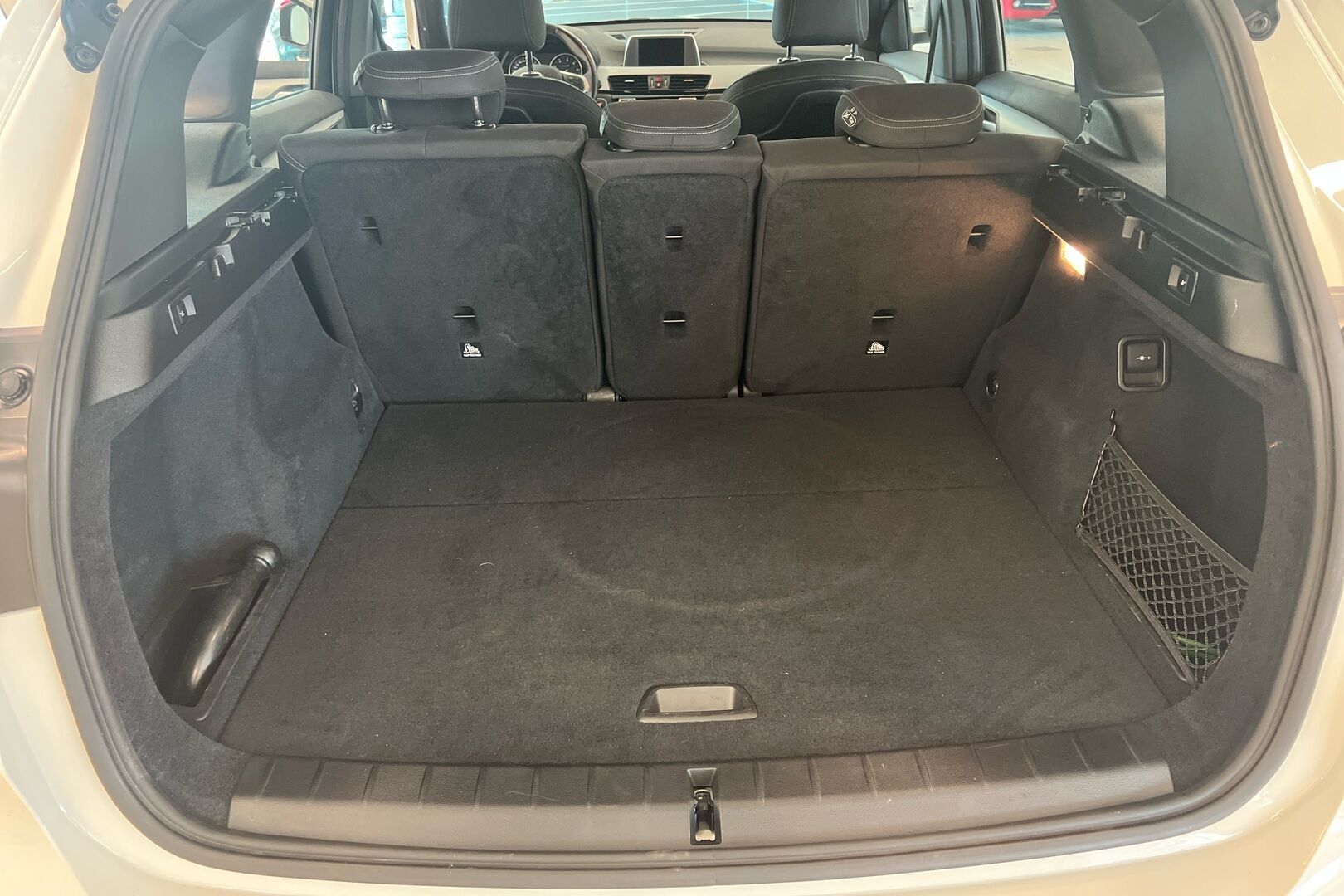 BMW X1 iso kuva 9