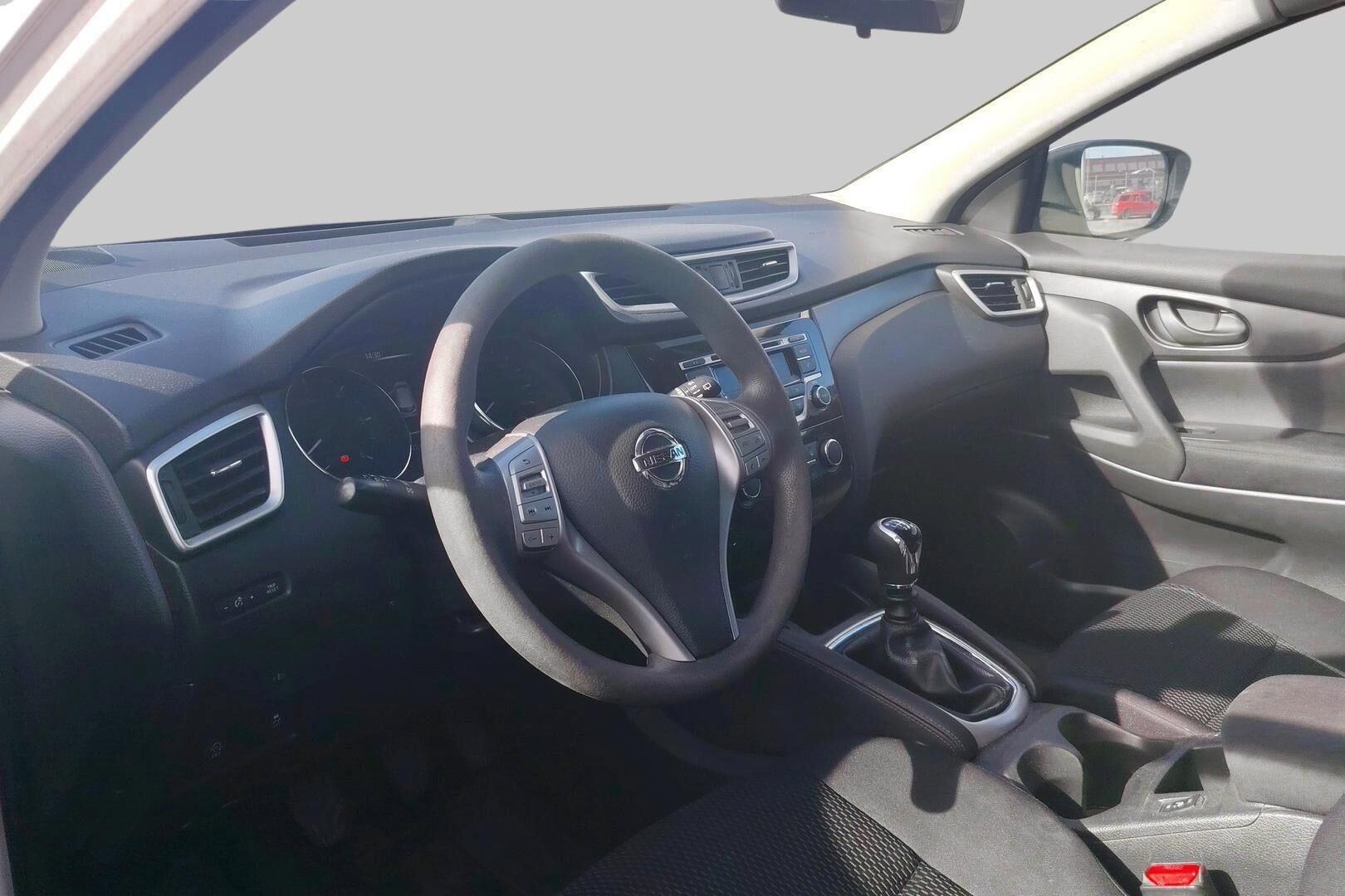 Nissan Qashqai iso kuva 2