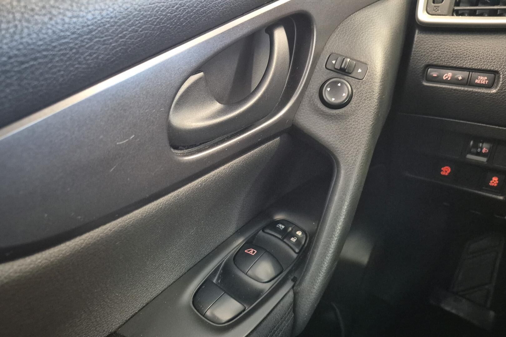 Nissan Qashqai iso kuva 20