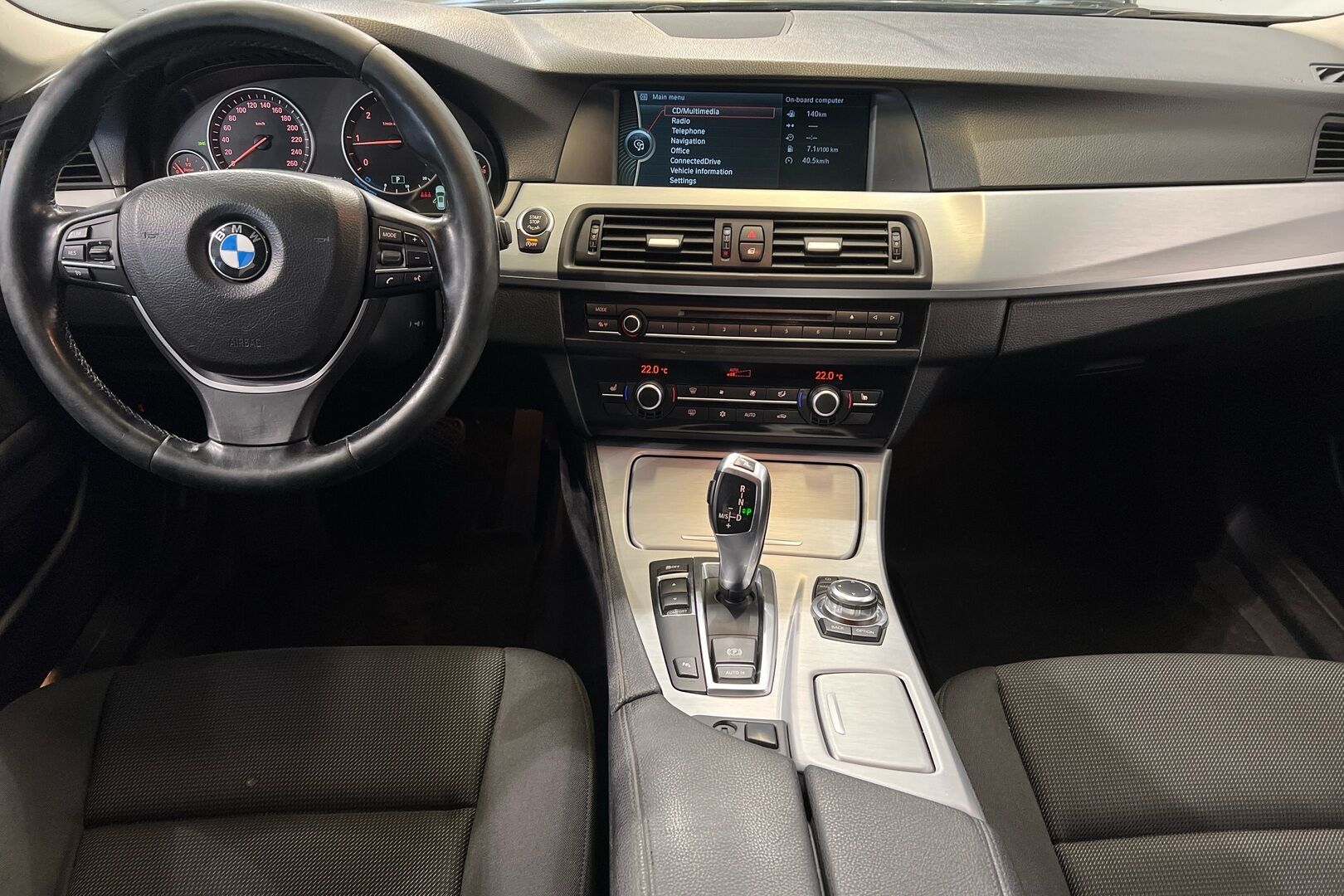 BMW 5-sarja iso kuva 12