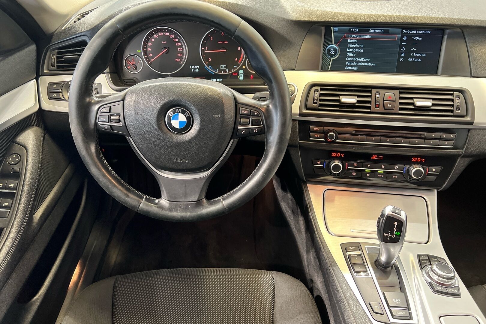 BMW 5-sarja iso kuva 13