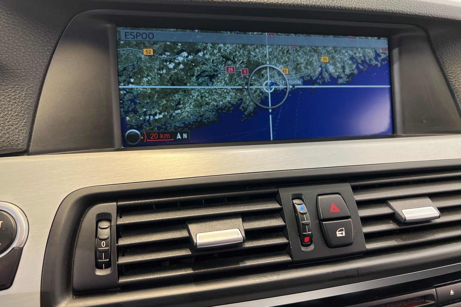 BMW 5-sarja iso kuva 17