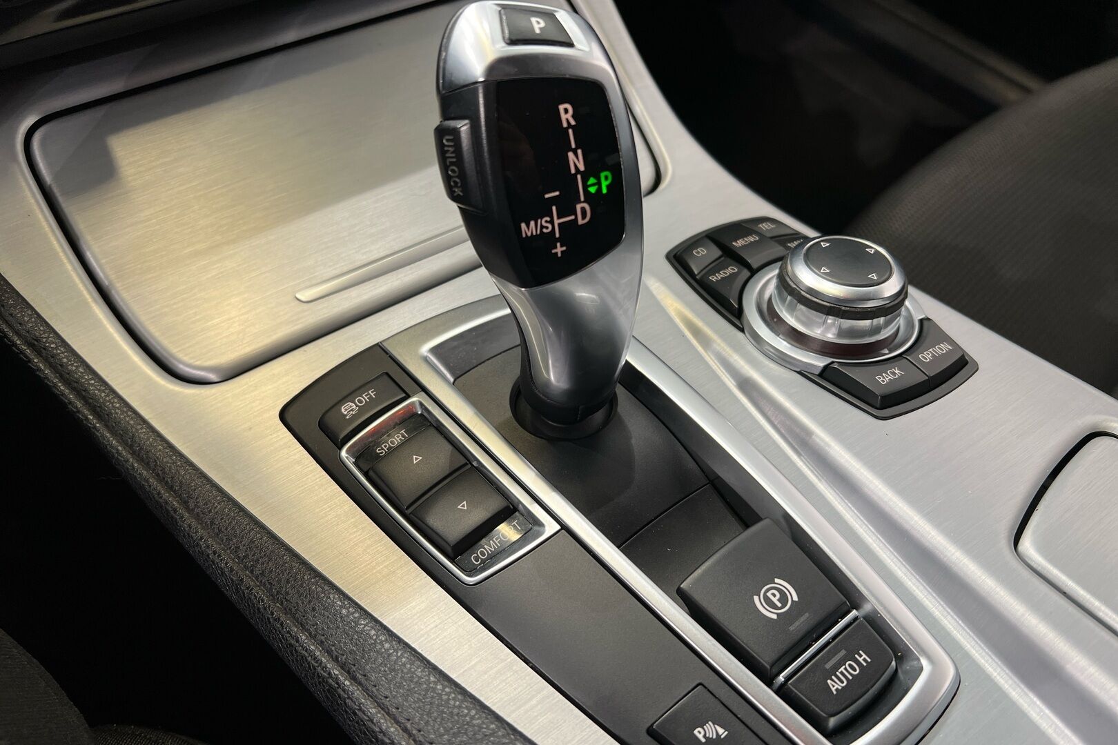 BMW 5-sarja iso kuva 19