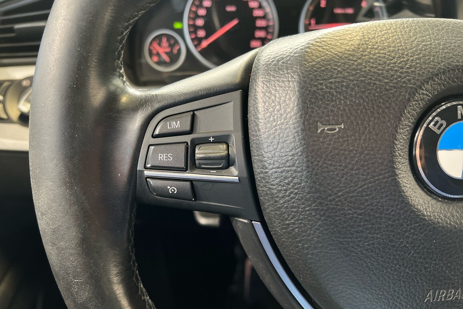 BMW 5-sarja iso kuva 21