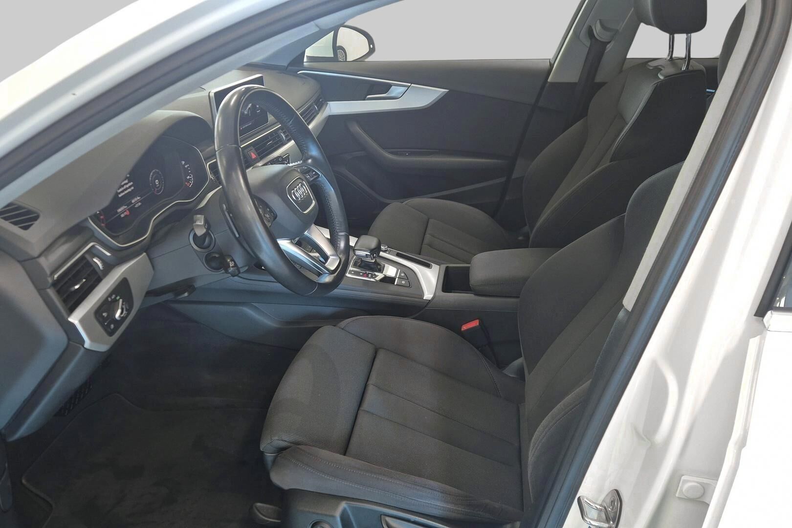 Audi A4 allroad quattro iso kuva 7