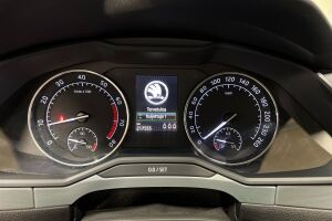 Skoda Superb esikatselu 12