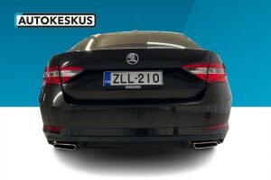 Skoda Superb esikatselu 3