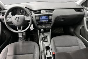 Skoda Octavia esikatselu 8
